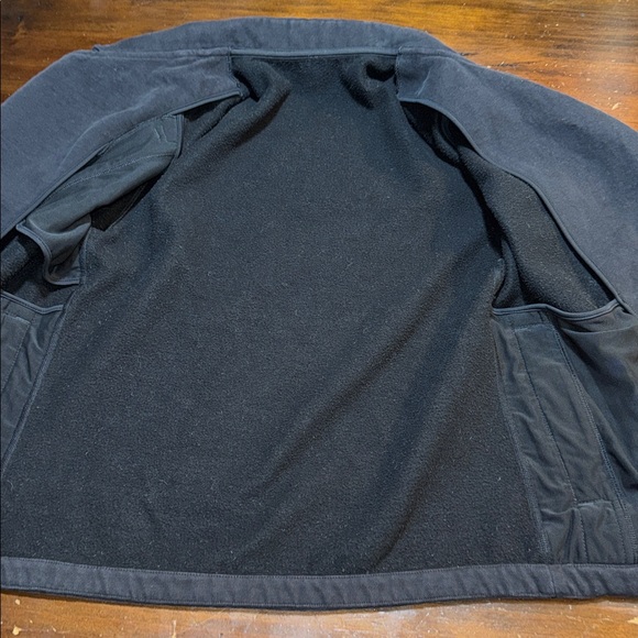 LULULEMON LAB SHADOW JACKET🌹 - Picture 11 of 16